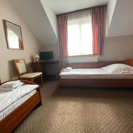 Hotel Marand Zaczernie Extérieur photo