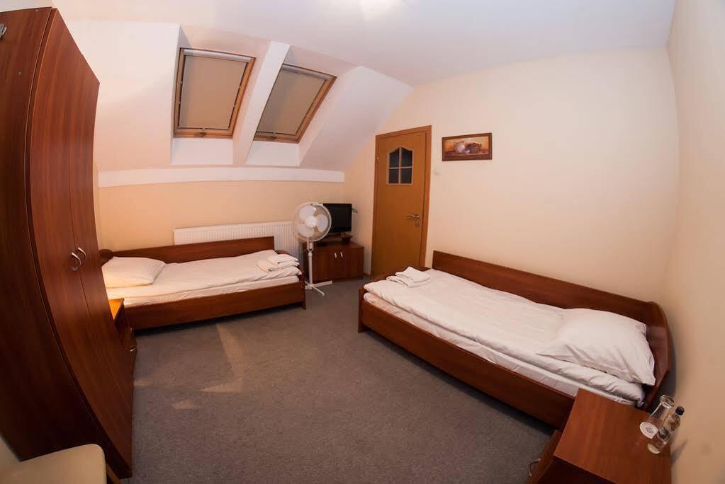 Hotel Marand Zaczernie Extérieur photo